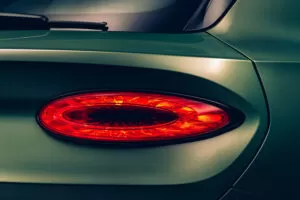 BENTLEY BENTAYGA V8 tail light