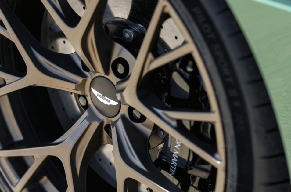 Aston Martin DB12 Wheel