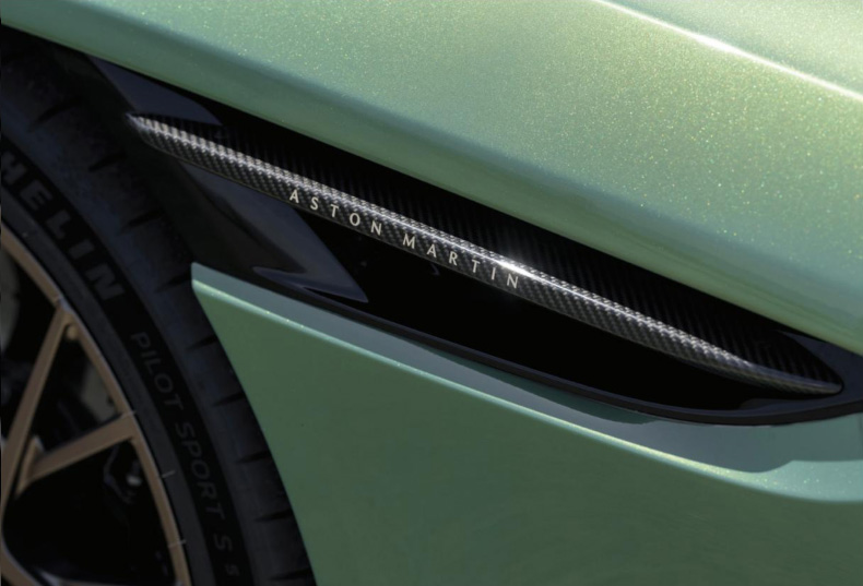 Aston Martin DB12 Detail